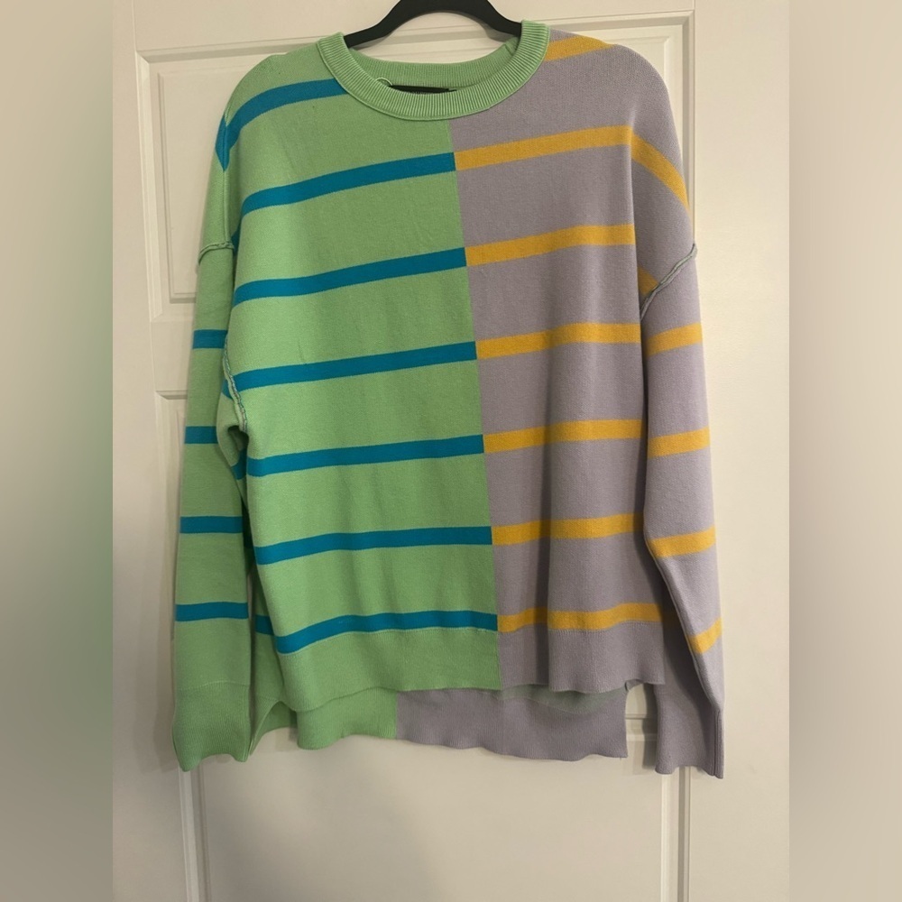 Women’s sweater